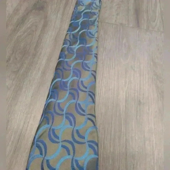 Pierre Cardin 100%  silk tie - Picture 6 of 6